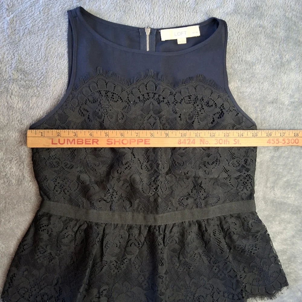 Ann Taylor Loft Lace Peplum Sleeveless Blouse Navy & Black Size 2 Petite - Picture 7 of 12